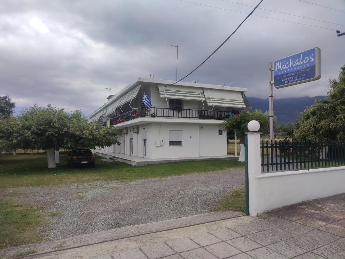 Paralía Skotínis Michalos Apartments מראה חיצוני תמונה