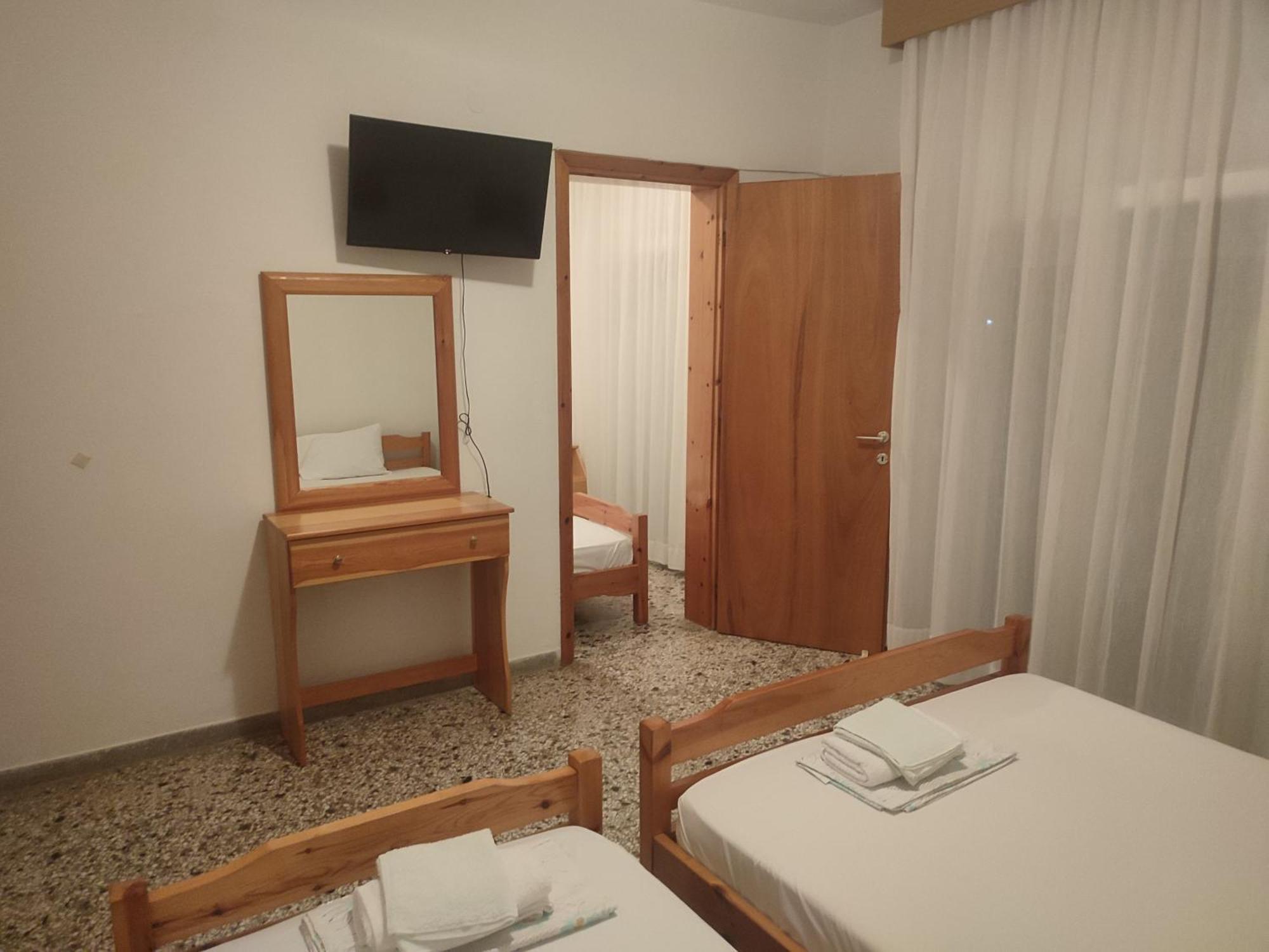 Paralía Skotínis Michalos Apartments מראה חיצוני תמונה