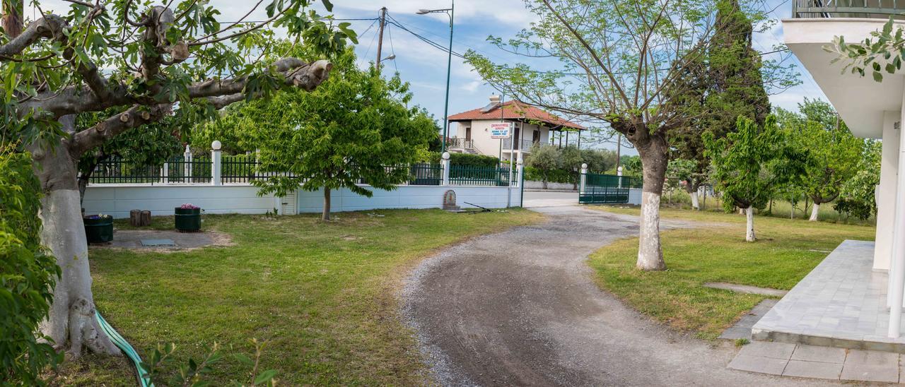 Paralía Skotínis Michalos Apartments מראה חיצוני תמונה